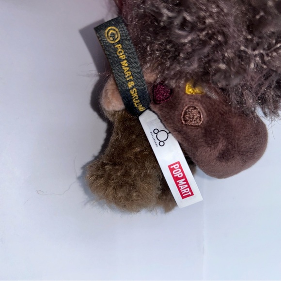 POP MART x Skullpanda You Found Me Series Sneaky Chestnut Doll Pendant - Picture 6 of 8